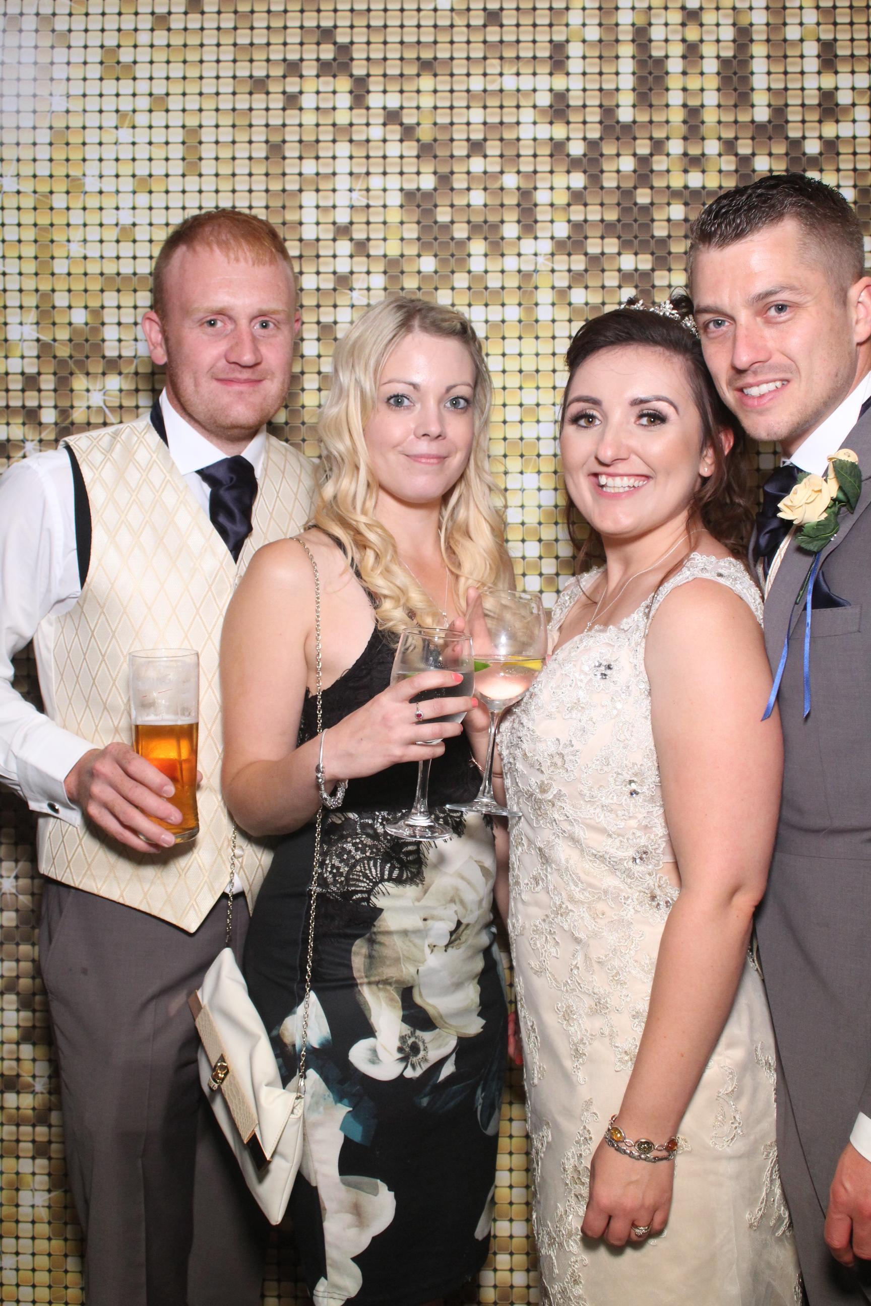 Rebecca & Simon   | View more photos from the event at gallery.magicimages.uk/u/MagicImages/Rebecca-Simon